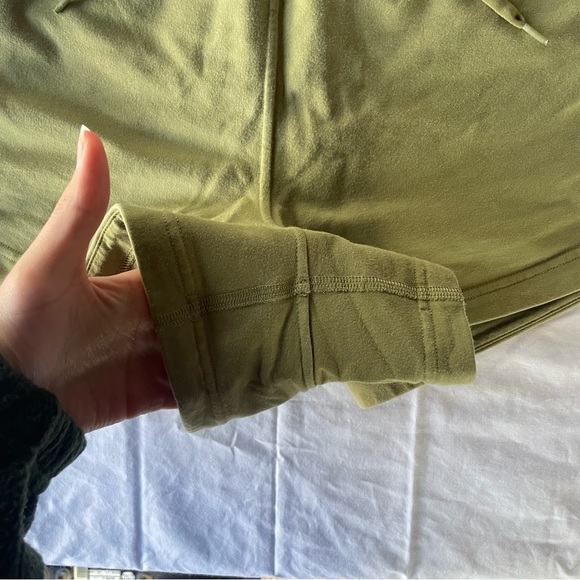 lululemon athletica Women's Inner Glow Shorts - vista Green - Picture 6 of 14